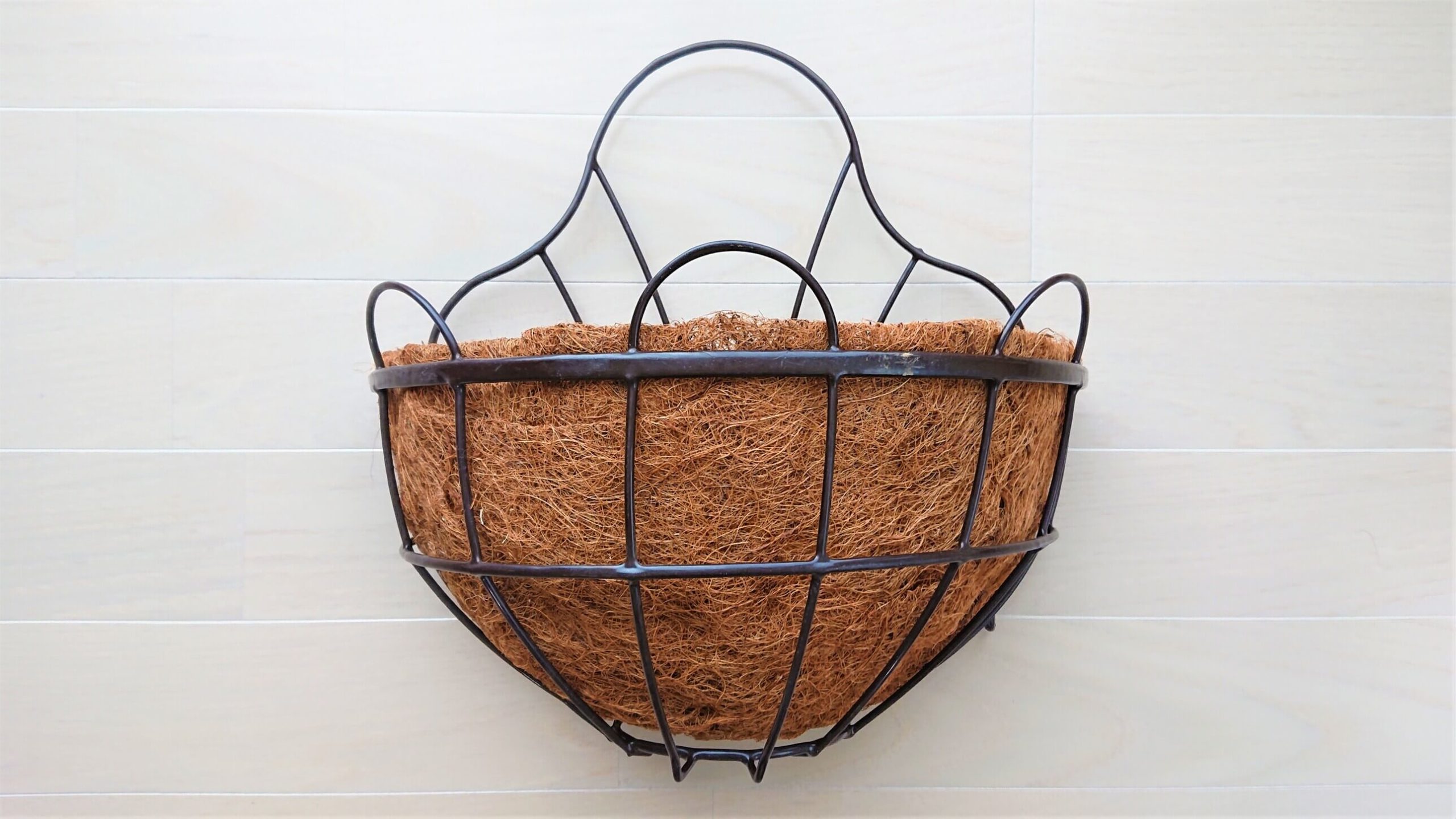 ココヤシの大型ハンギングバスケット | プランター自然栽培はじめました